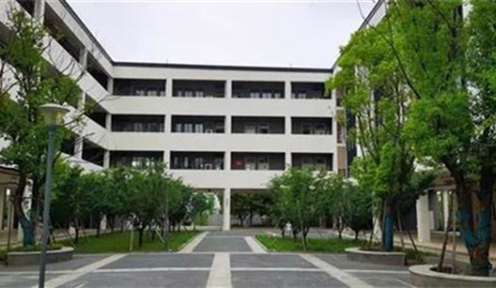 上海初级中学建设工程